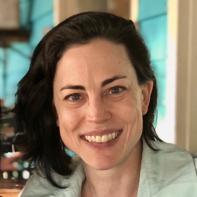 Amanda Lanier - Charleston Headshot